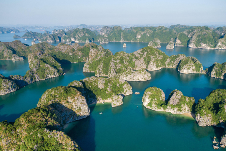 河内：2 日兰哈湾、下龙湾 5 星级邮轮之旅（含三餐、客舱）河内：2 日兰哈湾、下龙湾 5 星级邮轮、餐饮、客舱