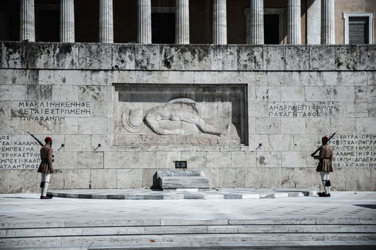 Ateny: Prywatna całodniowa wycieczka po mieście z popularnymi muzeamiPrywatna wycieczka z przewodnikiem