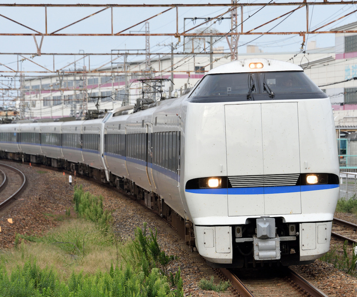 From Kanazawa : One-Way Thunderbird Train Ticket to Osaka