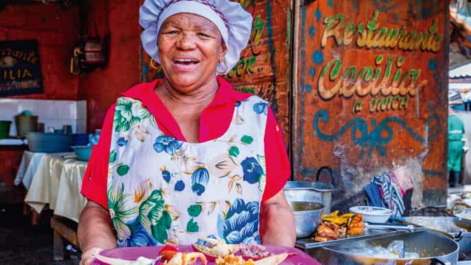 cartagena tour gastronómico del mercado de bazurto por anthony bourdain