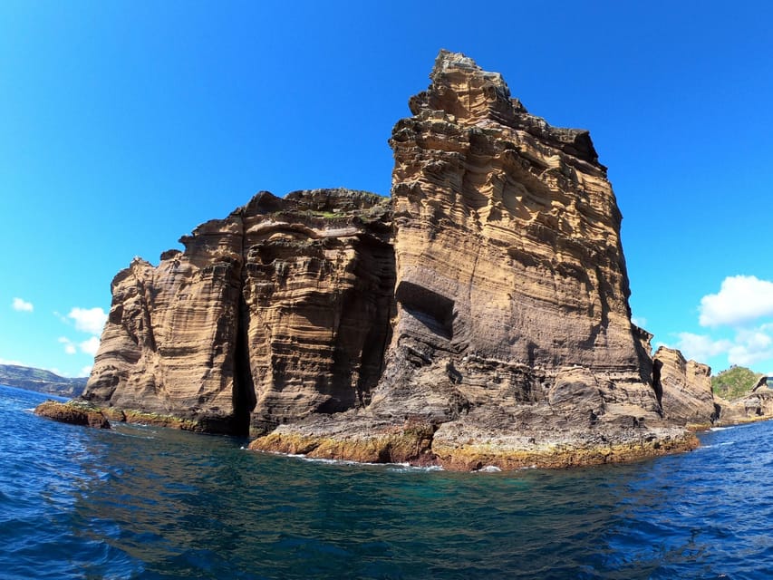 Passeio de Barco em Vila Franca do Campo Islet nos Açores - Hizvo