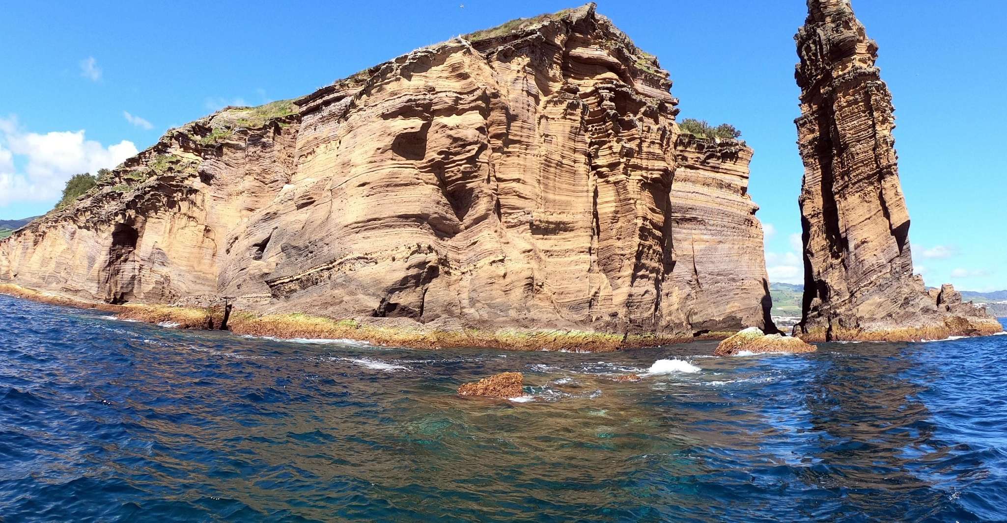 Passeio de Barco em Vila Franca do Campo Islet nos Açores - Hizvo