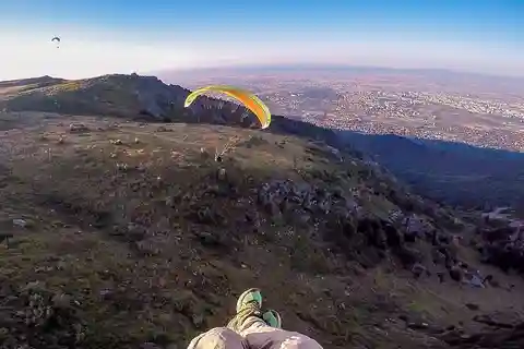 Gleitschirmfliegen Sofia von oben