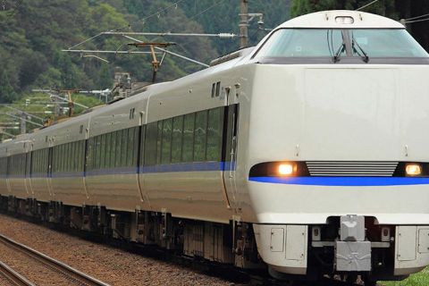 From Osaka: One-Way Thunderbird Train Ticket to Kanazawa
