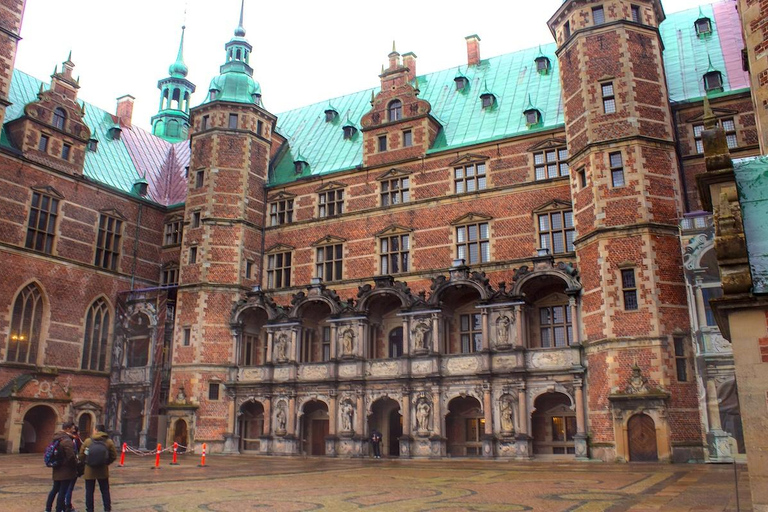 Tour por Frederiksborg en Español