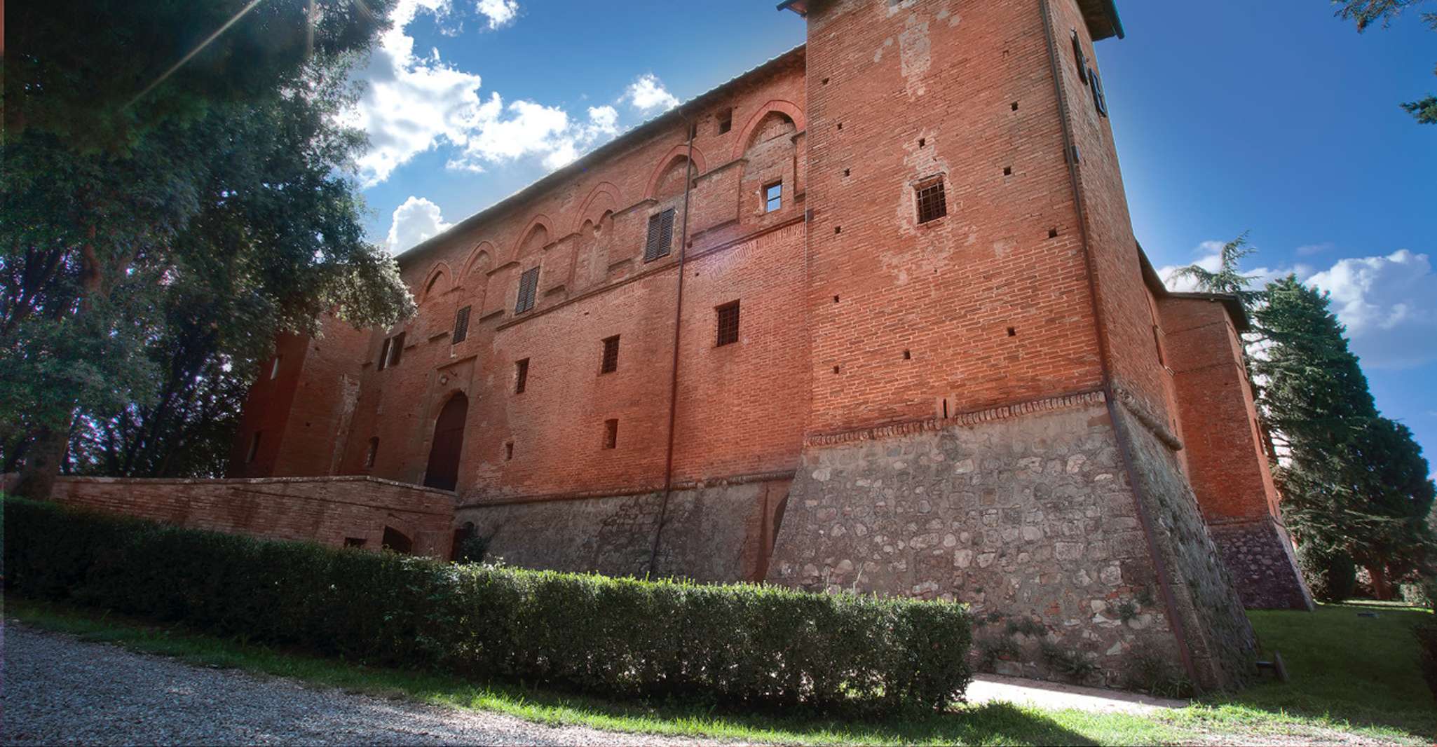 Montalcino, Brunello Wine Tasting Experience - Hizvo
