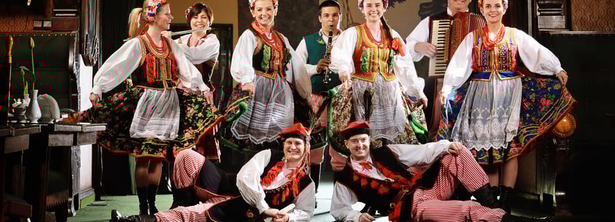 Kraków: Folklig show & 3-rättersmeny på Jama Michalika Café
