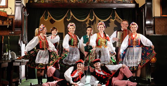 Krakow: Folk Show & 3-Course Dinner at Jama Michalika Café
