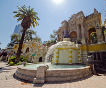 Santiago: The Essentials City Tour & Optional Concha y Toro