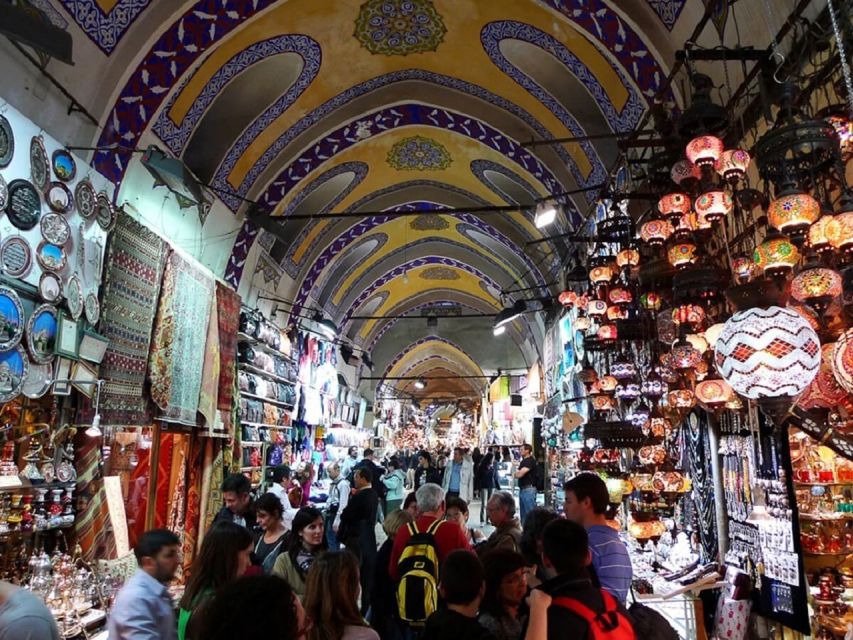 How to Bargain Like a Pro in Istanbul's Grand Bazaar and Shops