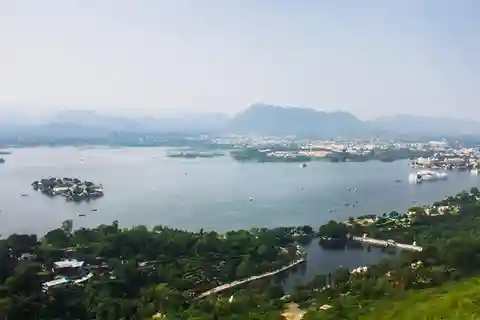 From Delhi: 6 Days Private Golden Triangle with Udaipur Tour