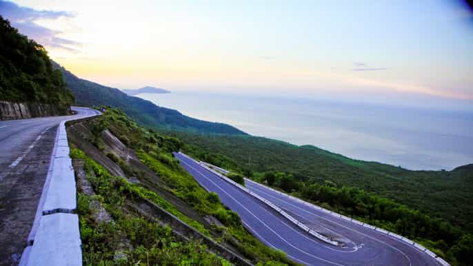 imperial city hue tour from hoi an and da nang