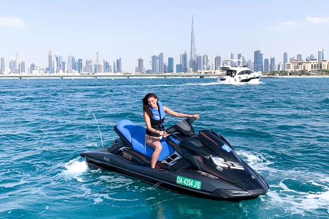 Dubai: Jetski Ride up to 2 People with Photos & Refreshments