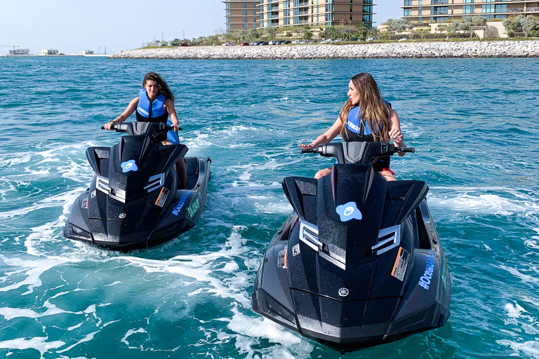 Dubaï : jet-ski au Burj-al-Arab, Burj Khalifa et AtlantisBalade en jet-ski de 30 min au Burj Khalifa