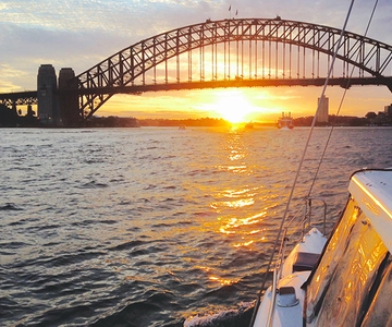 Sydney Harbour: Sunset Catamaran Cruise