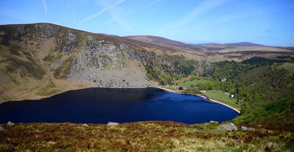 From Dublin: Wicklow, Powerscourt, and Glendalough Day Tour
