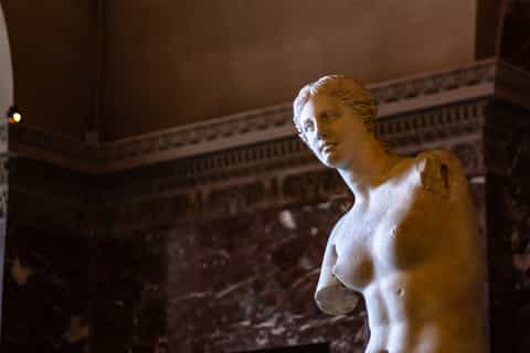 Paris: Louvre Virtual Tour with Art Historian