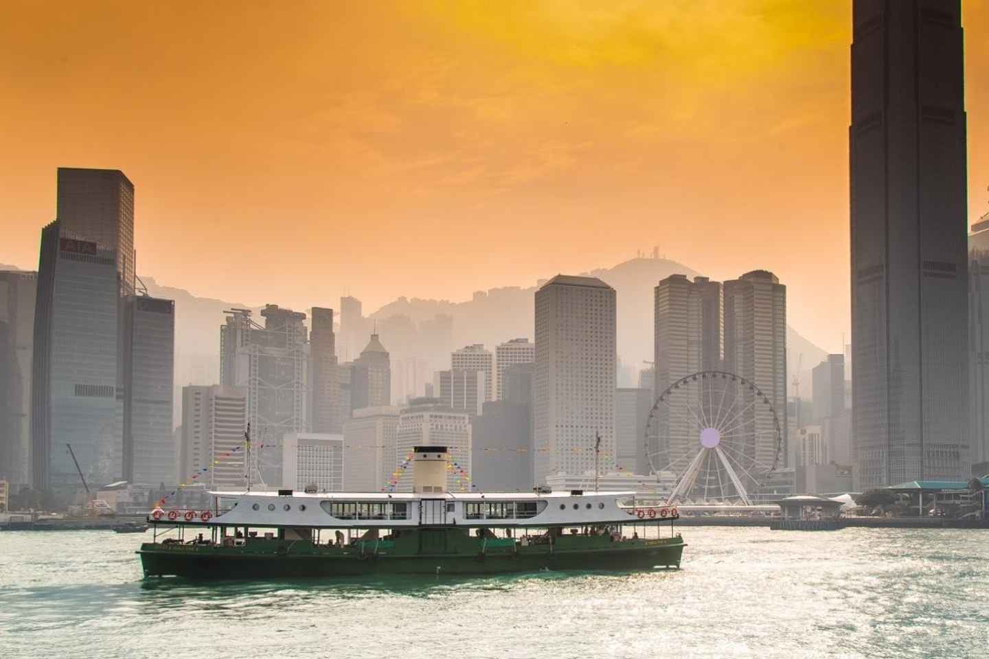 Hong Kong: Star Ferry Victoria Harbour Cruise Sunset Tour