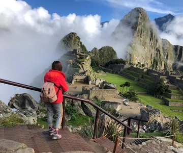 From Cusco: Machu Picchu 2-day Budget Tour by Car