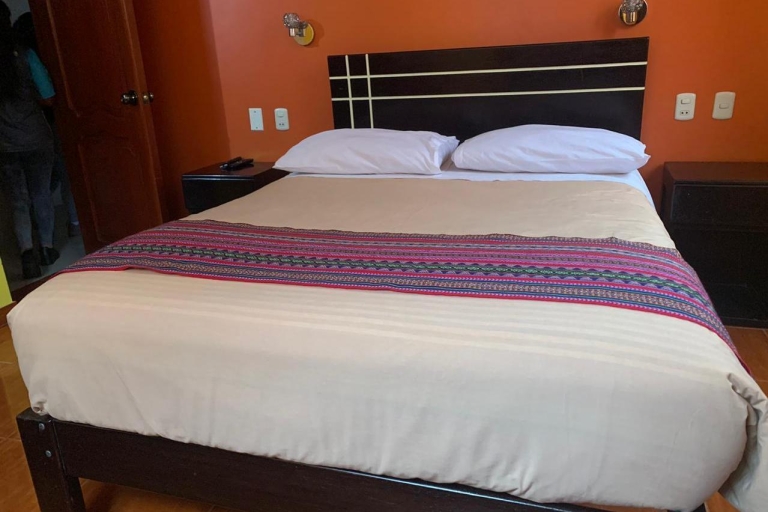 Au départ de Cusco : Visite économique de 2 jours du Machu Picchu en voitureCircuit avec chambre privée et salle de bain dans un hôtel 3 étoiles