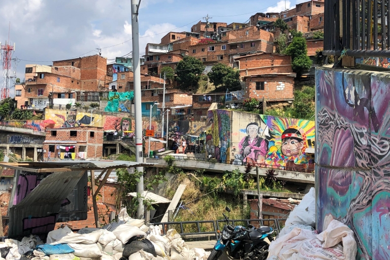 Medellín: visite privée de l'art de la rue Comuna 13Medellín: visite privée de la Comuna 13 Graffiti