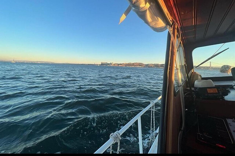 Passeio Barco pelo Rio Douro com uma localVisite du fleuve Douro avec un habitant