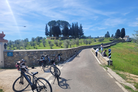 Vanuit Florence: fietstocht door Toscane met lunch en wijnproeverij