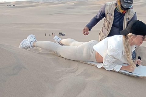 Från Ica eller Huacachina: Buggy- och sandboardtur vid solnedgångenFrån Ica eller Huacachina: Privat solnedgångstur med buggy och sandboarding.