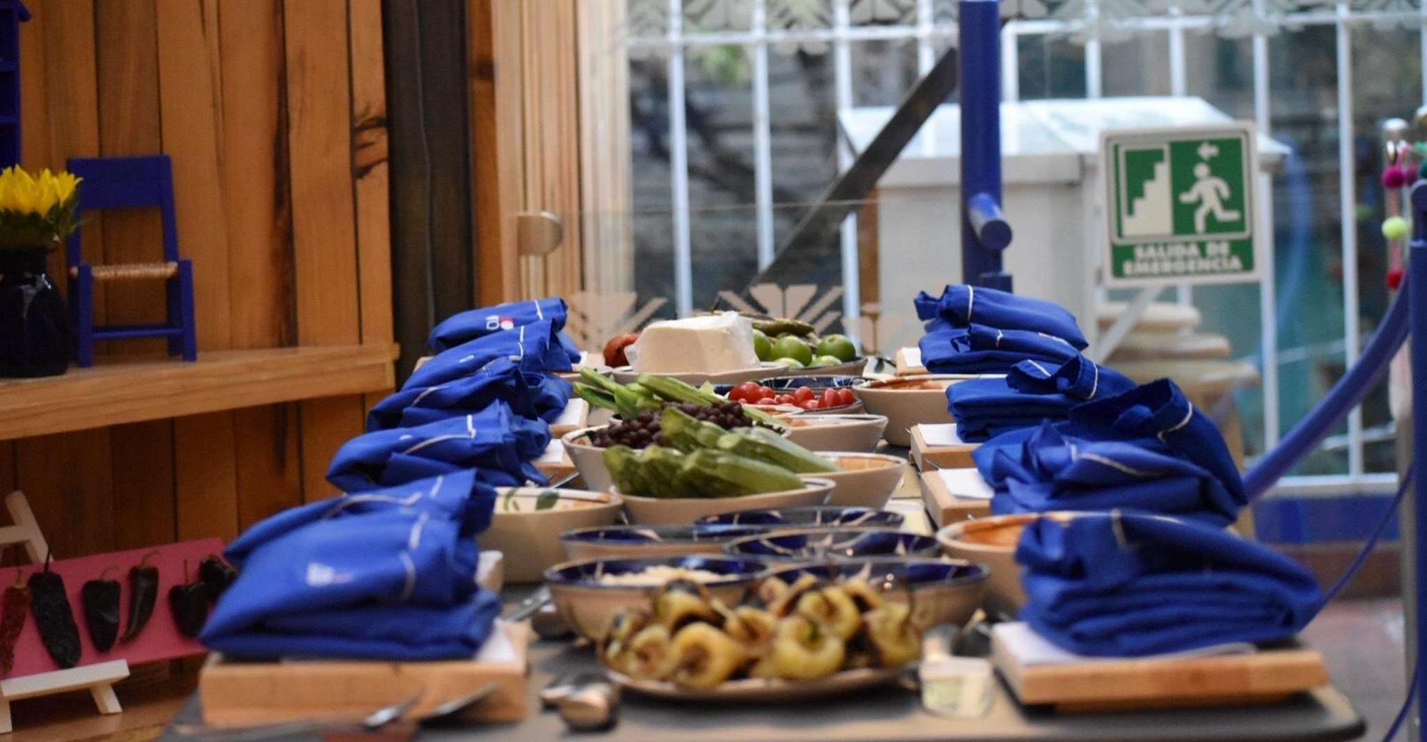 Mexico City, Street Taco Cooking Class & Market Tour - Hizvo