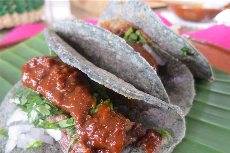 Mexico City: Street Taco Cooking Class & Market Tour