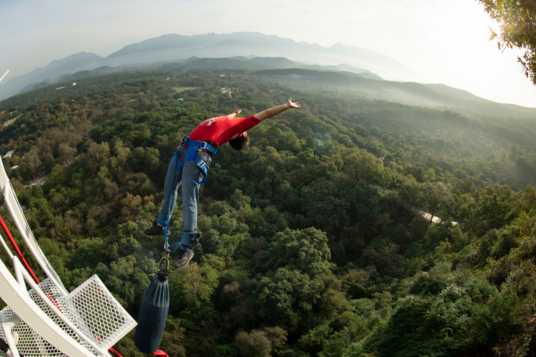 Santiago: Puenting en el Parque Cola de Caballo