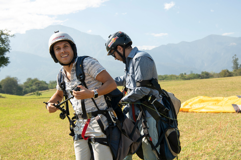 Santiago,NL: Sierra de Santiago Paragliding From Monterrey: Sierra de Santiago Paragliding with Pickup