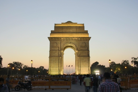 Delhi: 6-dniowa prywatna wycieczka po Złotym Trójkącie i VaranasiWycieczka bez hoteli iz Varanasi do Delhi Flight