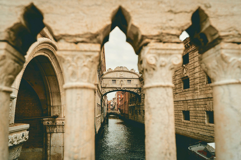 Venice: St Mark's Basilica, Doge's Palace, and Gondola Ride 2026 Tour in French