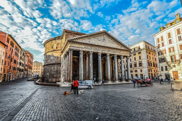 Visita de Roma al Crepúsculo entre plazas y fuentes