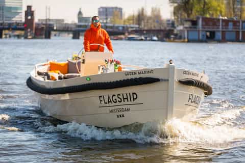Amsterdam: Private Canal Cruise w/ Drinks & Pizza or Burger