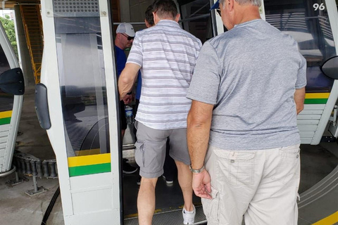 Medellín: Metro and Metro Cable Tour