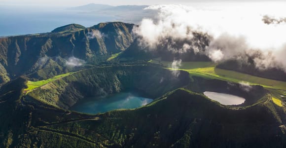 São Miguel: Sete Cidades, Lagoa Fogo & Pineapple Plantation