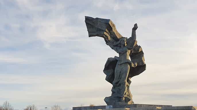 riga 3hour soviet walking tour