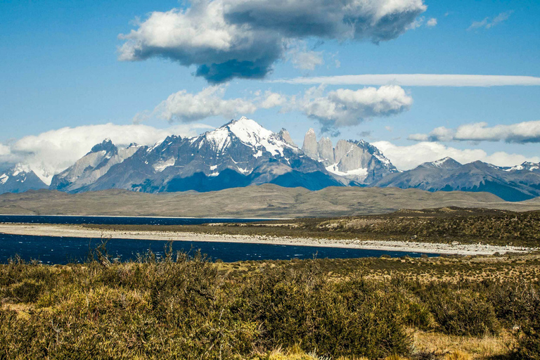 Puerto Natales : Visite d&#039;une jounée de Torres del PainePuerto Natales : Excursion d&#039;une journée complète à Torres del Paine