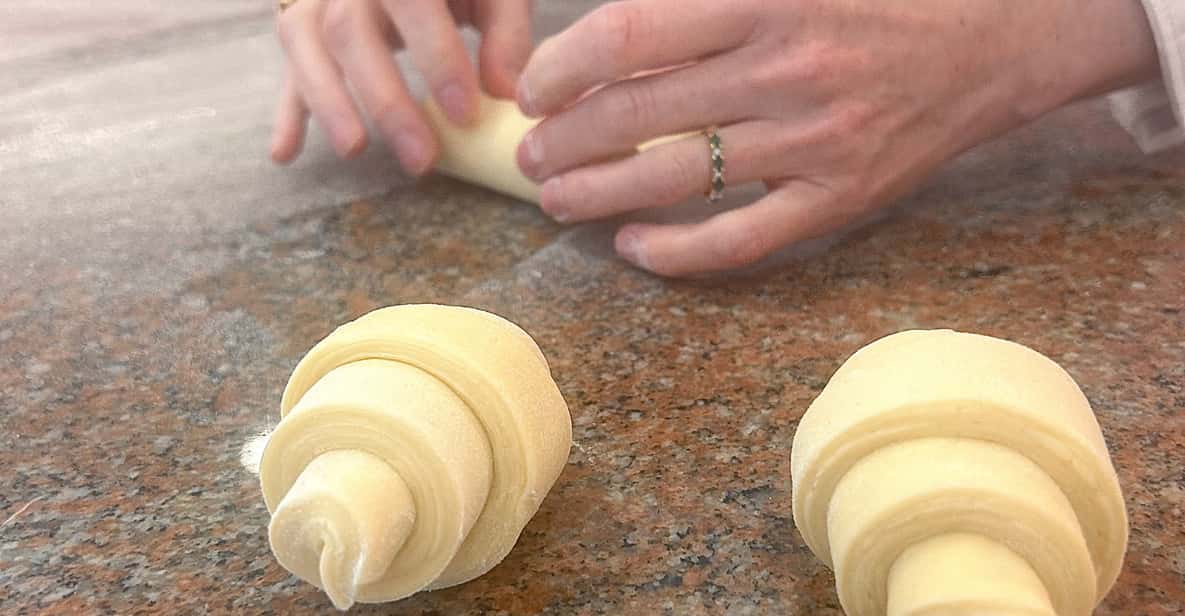 Afbeelding 2 van Het Franse 'ontbijt': cursus croissants/pains au chocolat in Parijs