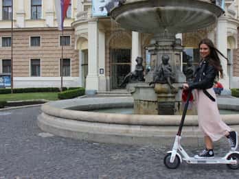 Bratislava: Flussufer, Burg oder komplette E-Scooter-Tour Bratislava: Flussufer, Burg oder komplette E-Scooter-Tour