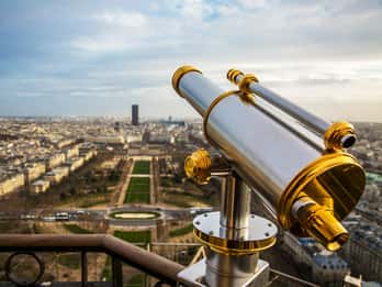 Paris: Eiffelturm-Führung mit Zugang zur 1. und 2. Etage Paris: Eiffelturm-Führung mit Zugang zur 1. und 2. Etage