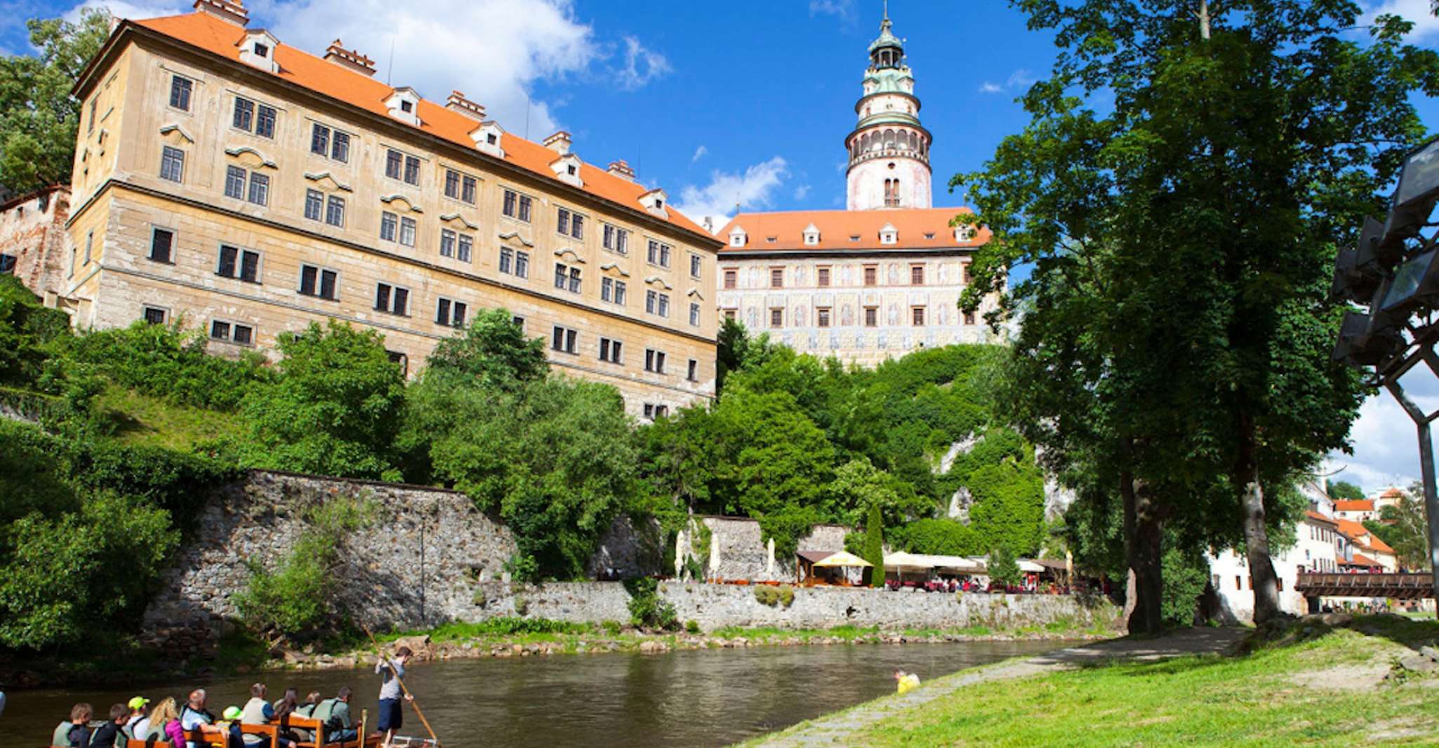 Český Krumlov, Wooden Raft River Cruise - Housity