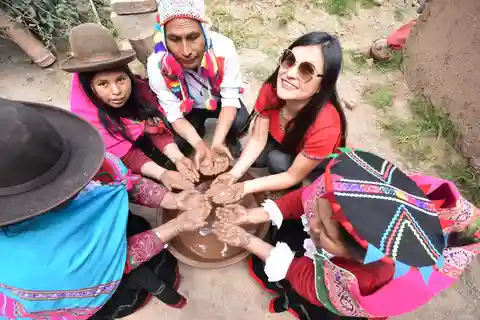 Desde Cusco: Curación con arcilla