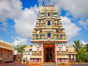 Walk and Explore Port Louis City: Guided Tour by Foot