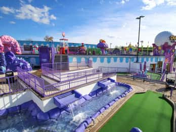 Pigeon Forge: Crave Golf Club Minigolf-Erlebnis Pigeon Forge: Crave Golf Club Minigolf-Erlebnis