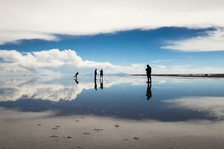 From Uyuni: Salt Flats 4WD Tour with Lunch and Sunset Tour with Driver and Bilingual Guide