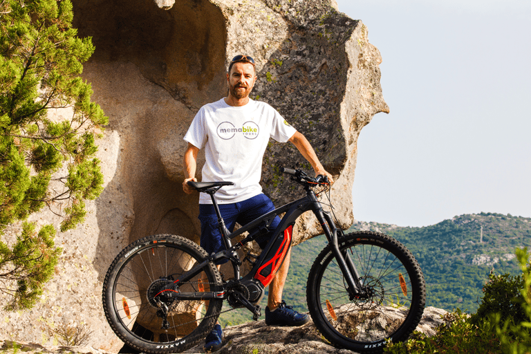 San Pantaleo: MonteMoro premium e-bike tour Ducati e-bikesWycieczka e-rowerem z pięknymi e-rowerami premium DUCATI MIG-S