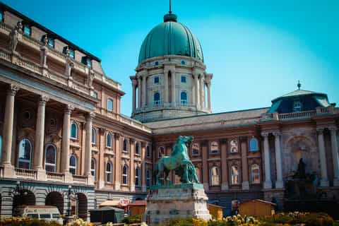 Budapest: Buda Castle District Exploration Game and Tour
